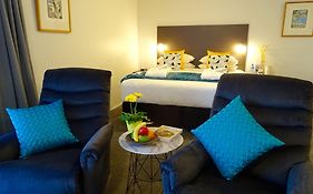 Bks Premier Motel Hamilton 5*